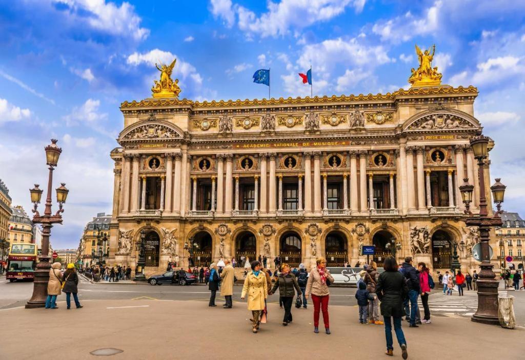Rue De Rome By Sweett Parijs